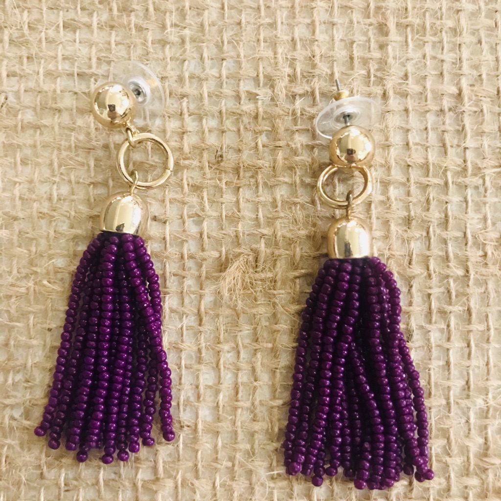 Ann Taylor Earrings 8$